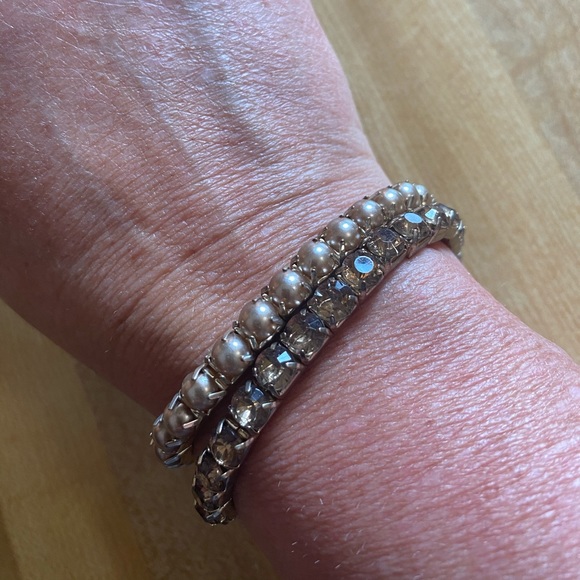 Jewelry - Stretch bracelets